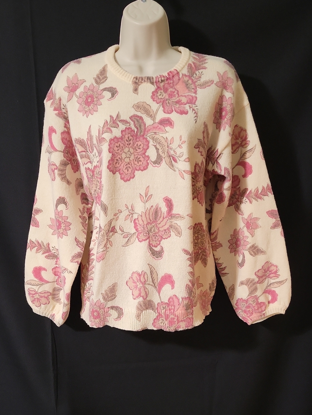 Penelope Rose Cream and Pink Floral Crewneck Sweater. Size S